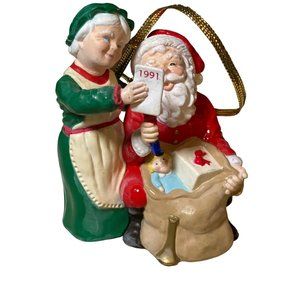 Hallmark "Santa Checking his List" #6 in series 1991